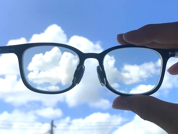 100均「眼鏡拭き」3種使い比べ! ガチ眼鏡勢の正直レポート