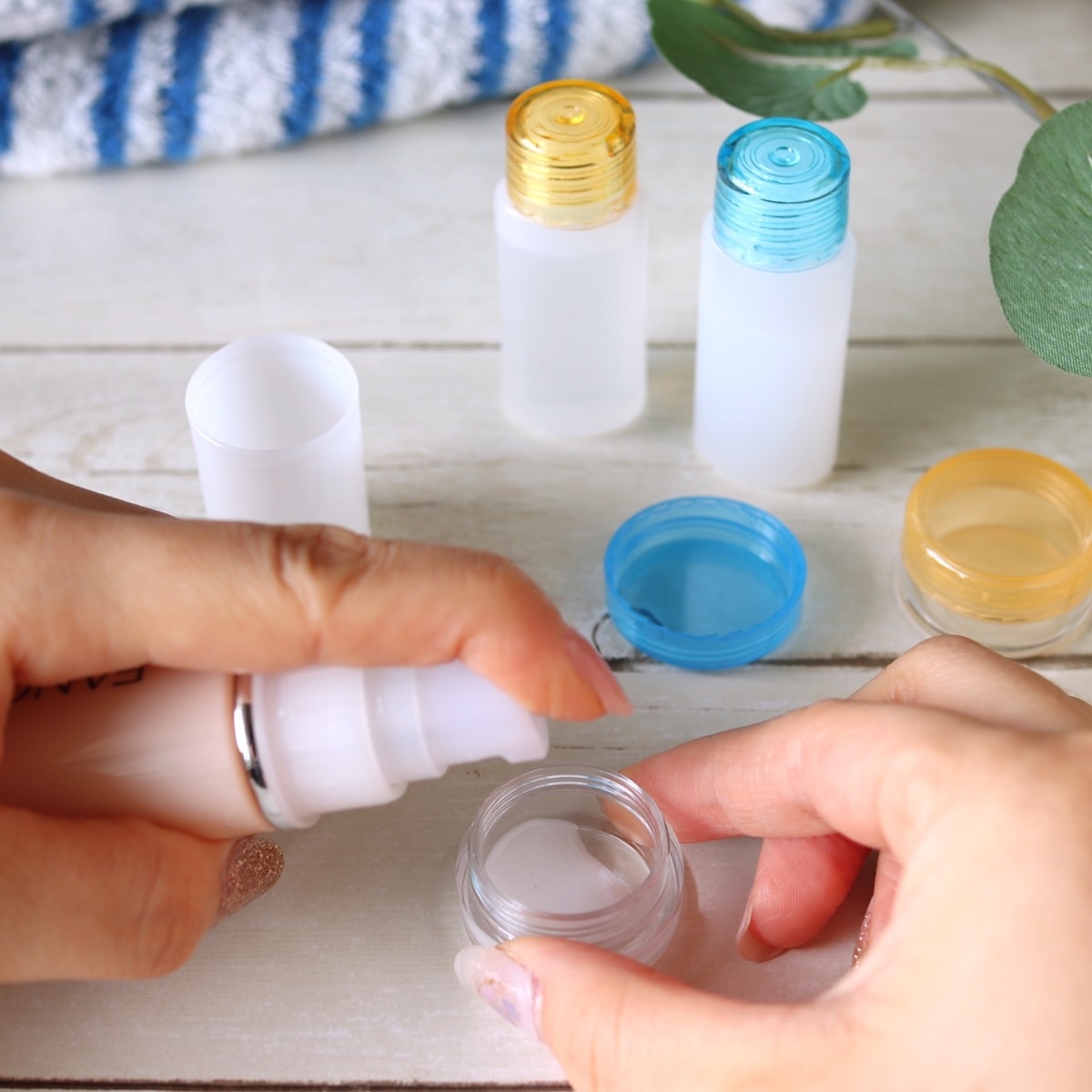 トラベルボトル トラベルセット 4P(ボトル2本・クリーム入れ2個) 001438