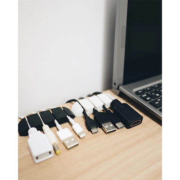 ケーブルホルダー ケーブルタイ ケーブルクリップ 4本 固定型 044903