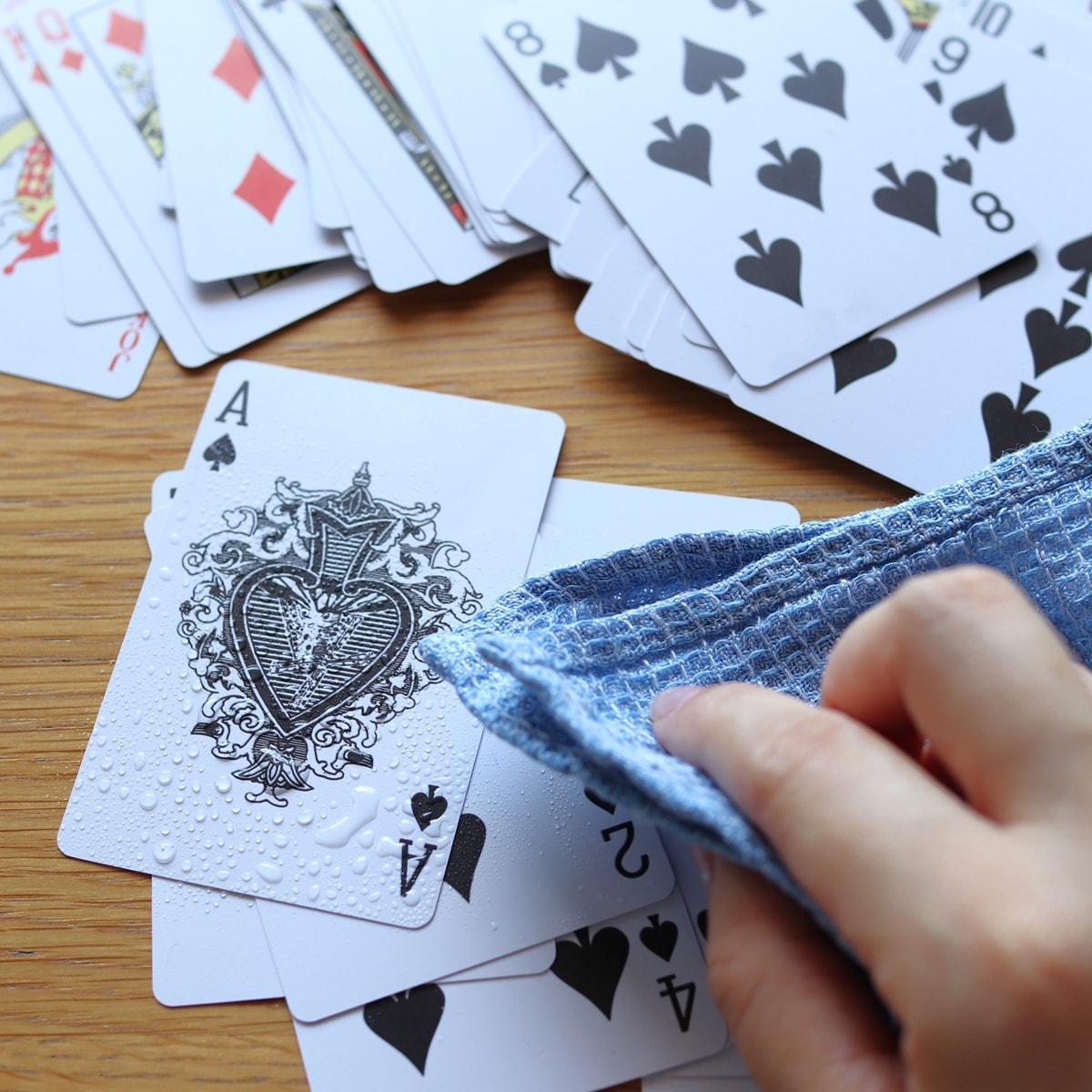 プラスチック製トランプ/紙ケース 049061