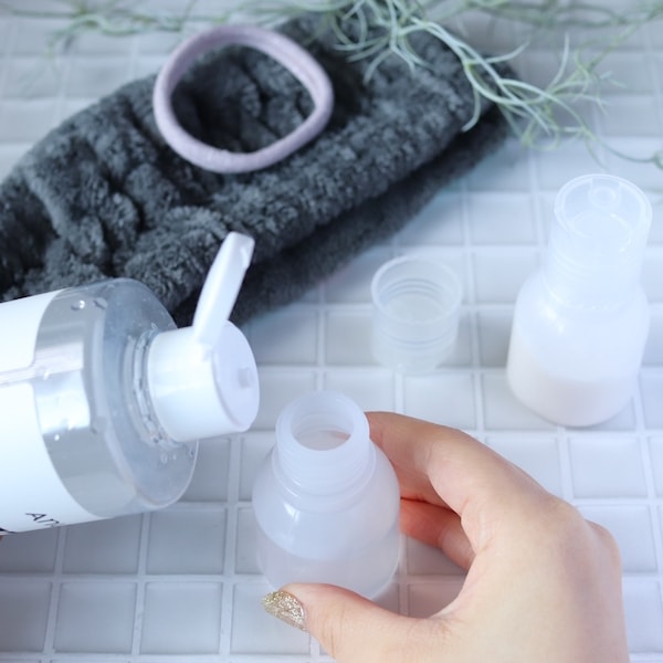 トラベルボトル 詰め替え容器ワンタッチプッシュボトル 2P 50ml 053195