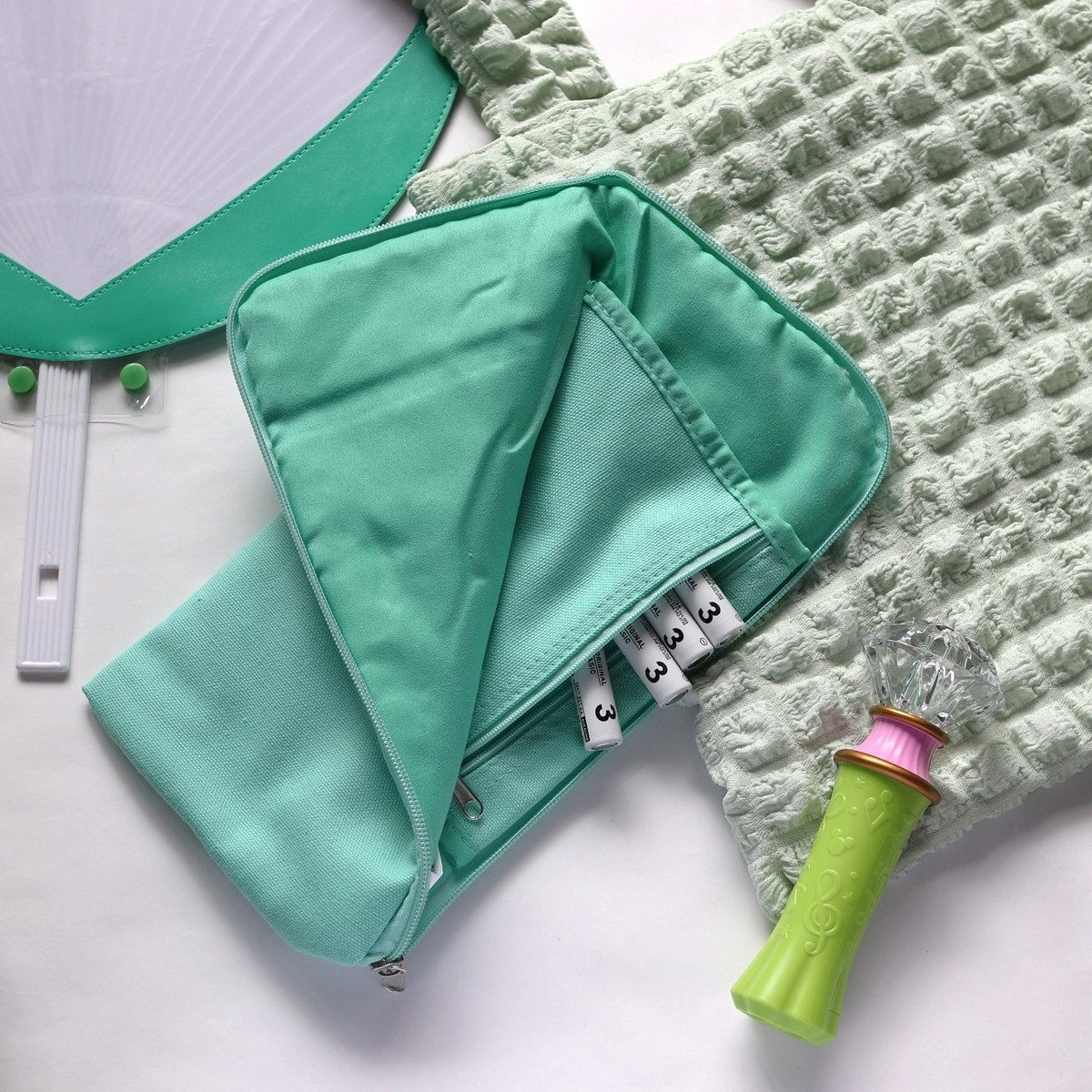 ペンライトケース 推し活 PB.推し色ペンラケース アクスタポケット付き (グリーン・パープル) 055058