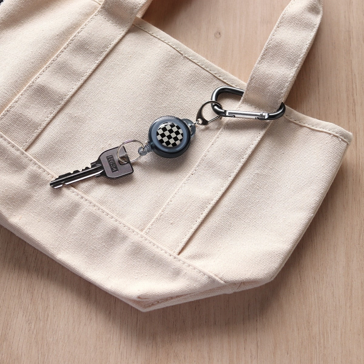 プルリールキーホルダー チェック ブラック 086834
