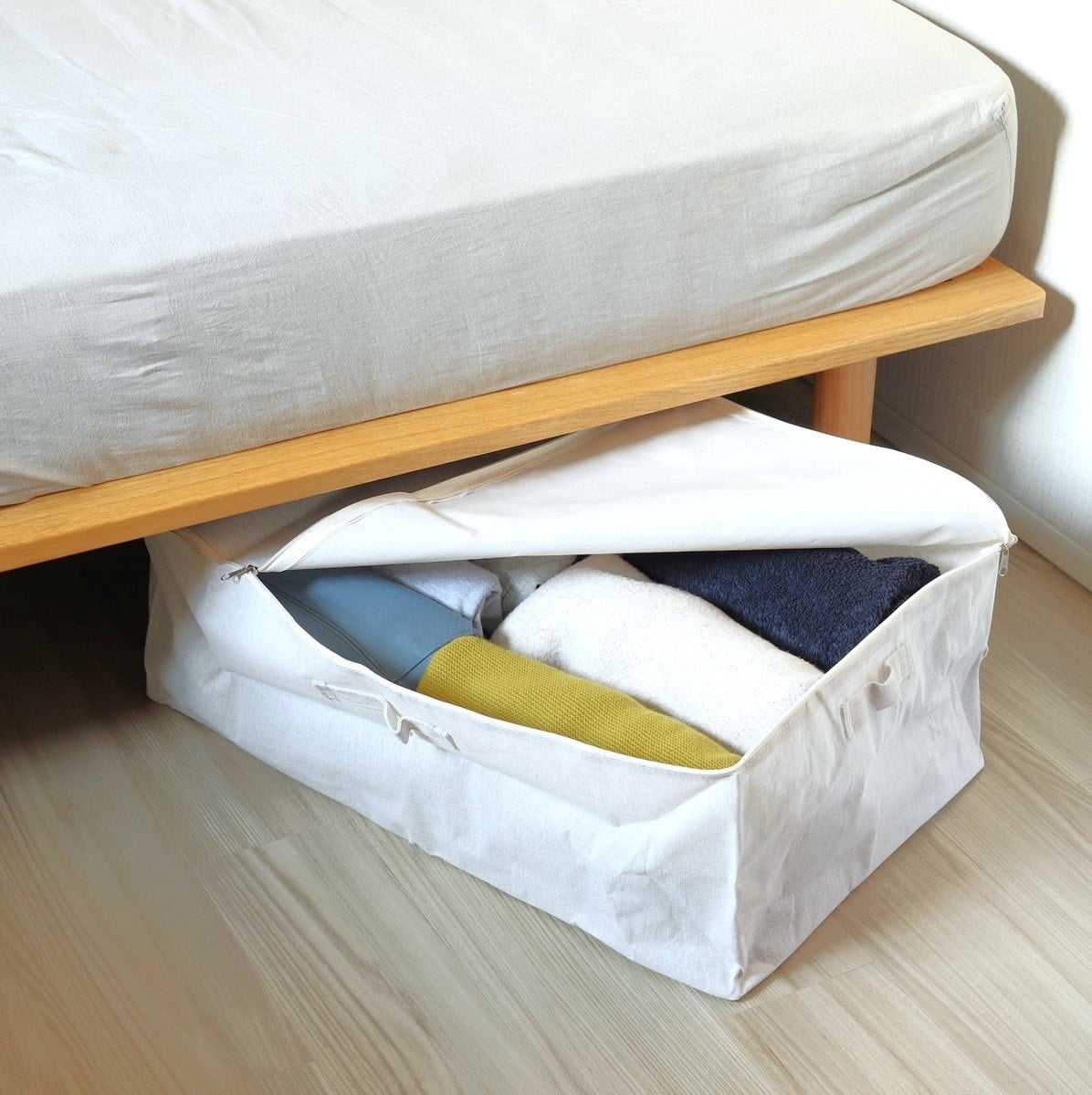 【在庫限り】衣類収納ボックス フタ付き 折りたたみ ベッド下収納 衣装ケース 浅型 40×65×26cm 324118