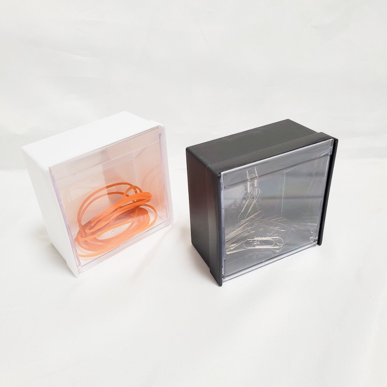 マグネットスイングケース ホワイト 小物入れ 文具収納 330264