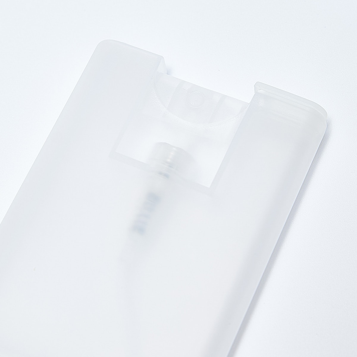 トラベルボトル 詰替容器 カード型スプレーボトル クリア 20ml 333078