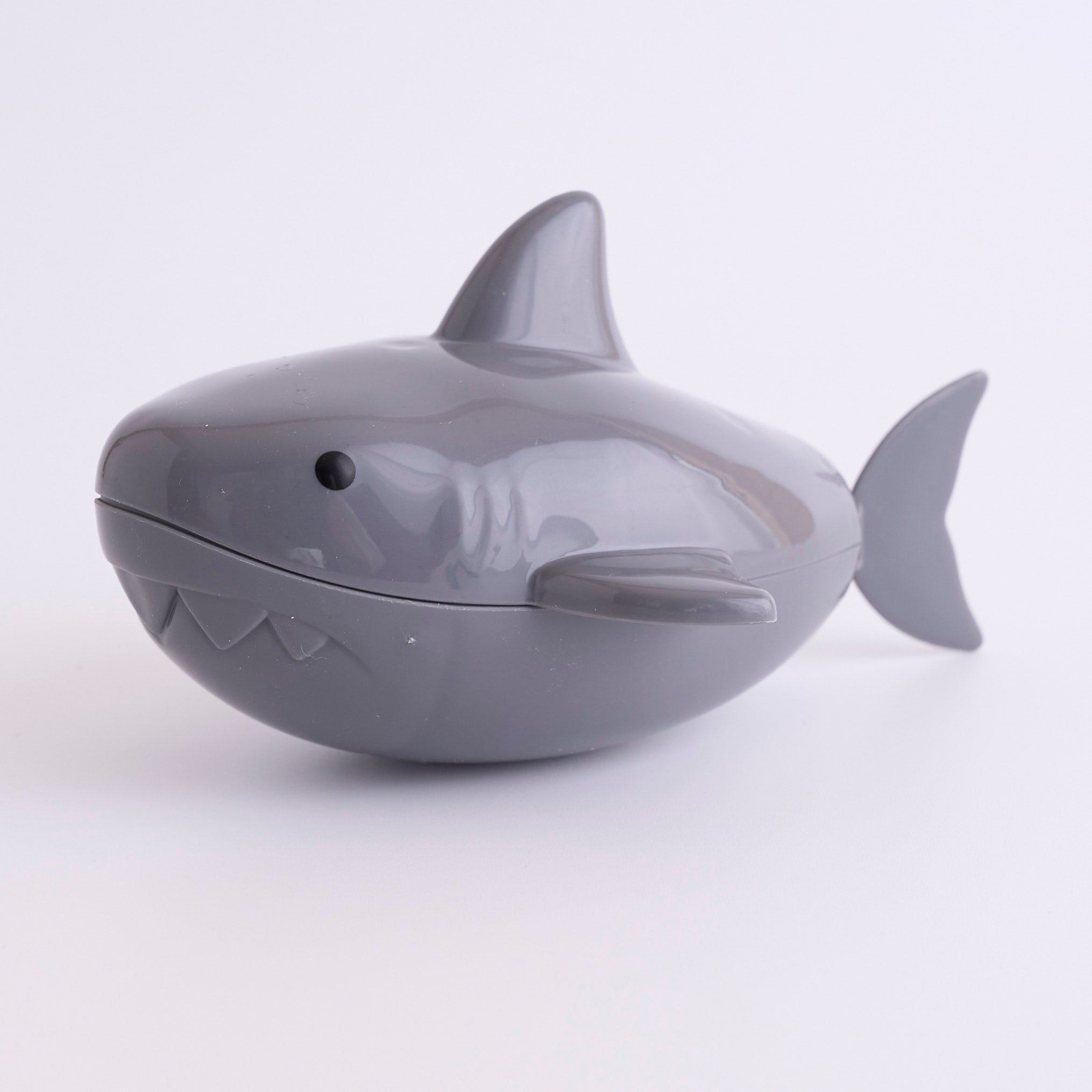 お風呂のおもちゃ すすむシャーク 338229