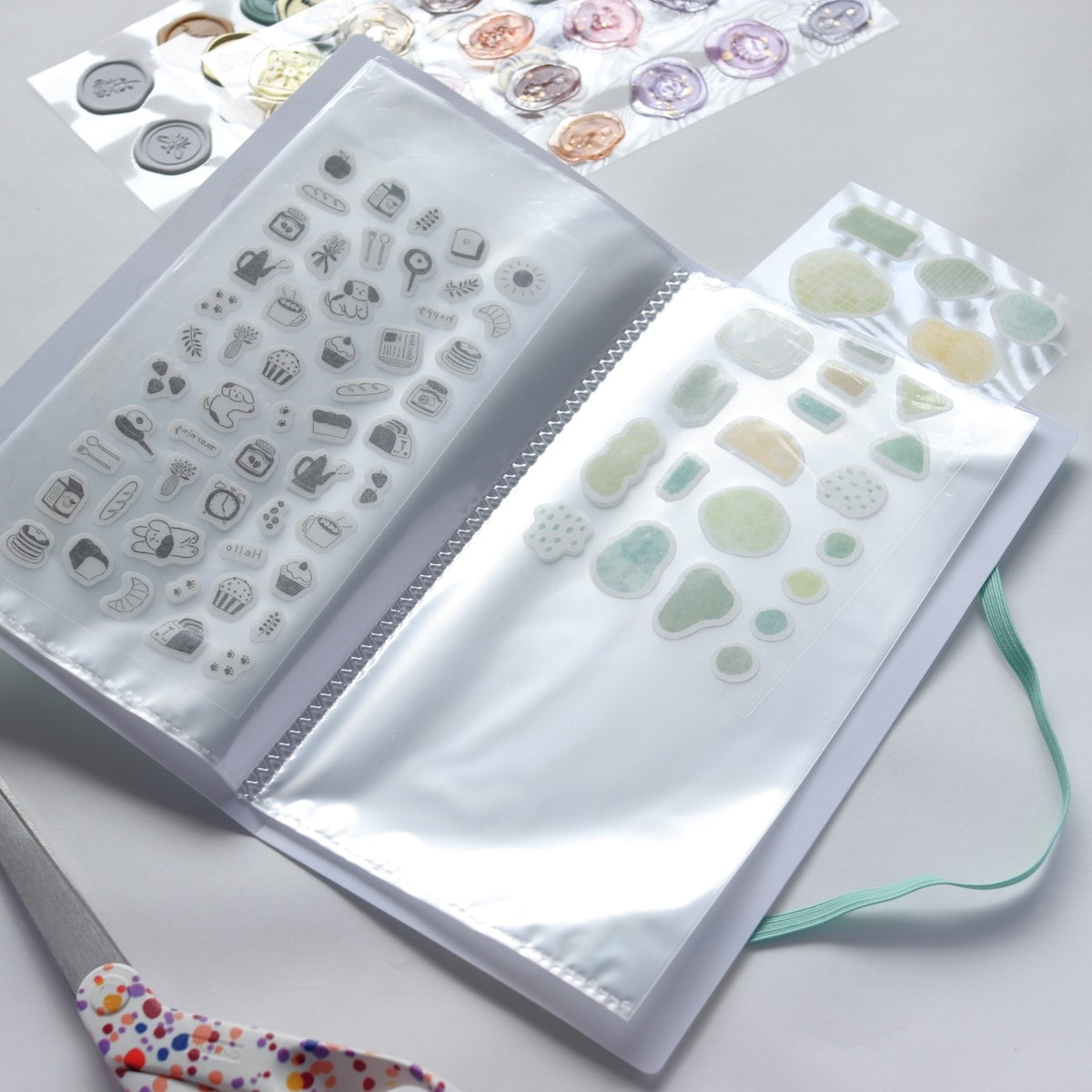 シール収納ファイル 20ポケット 水彩アニマル 338552