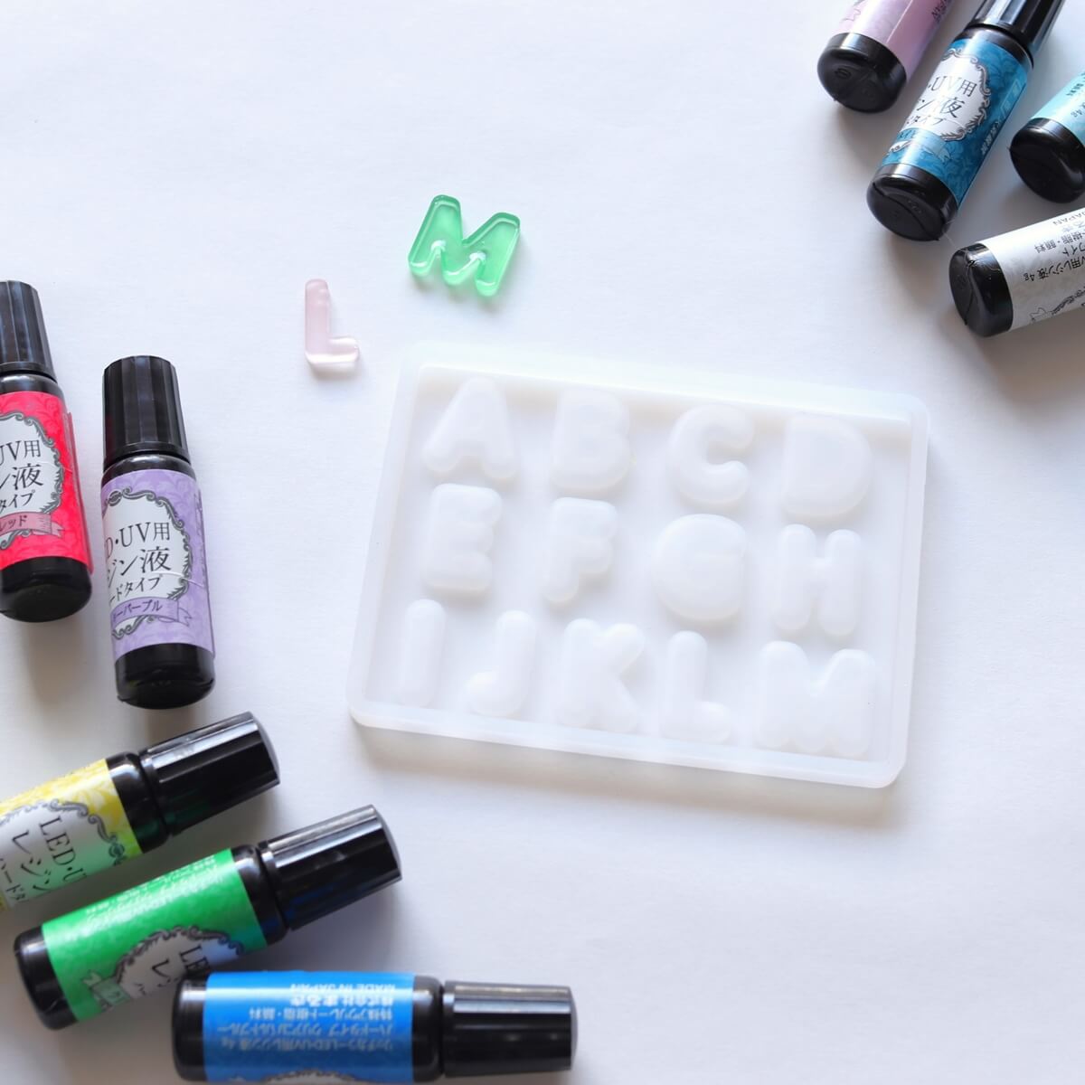 レジン型 DE-911 シリコンモールド アルファベット 大 347936