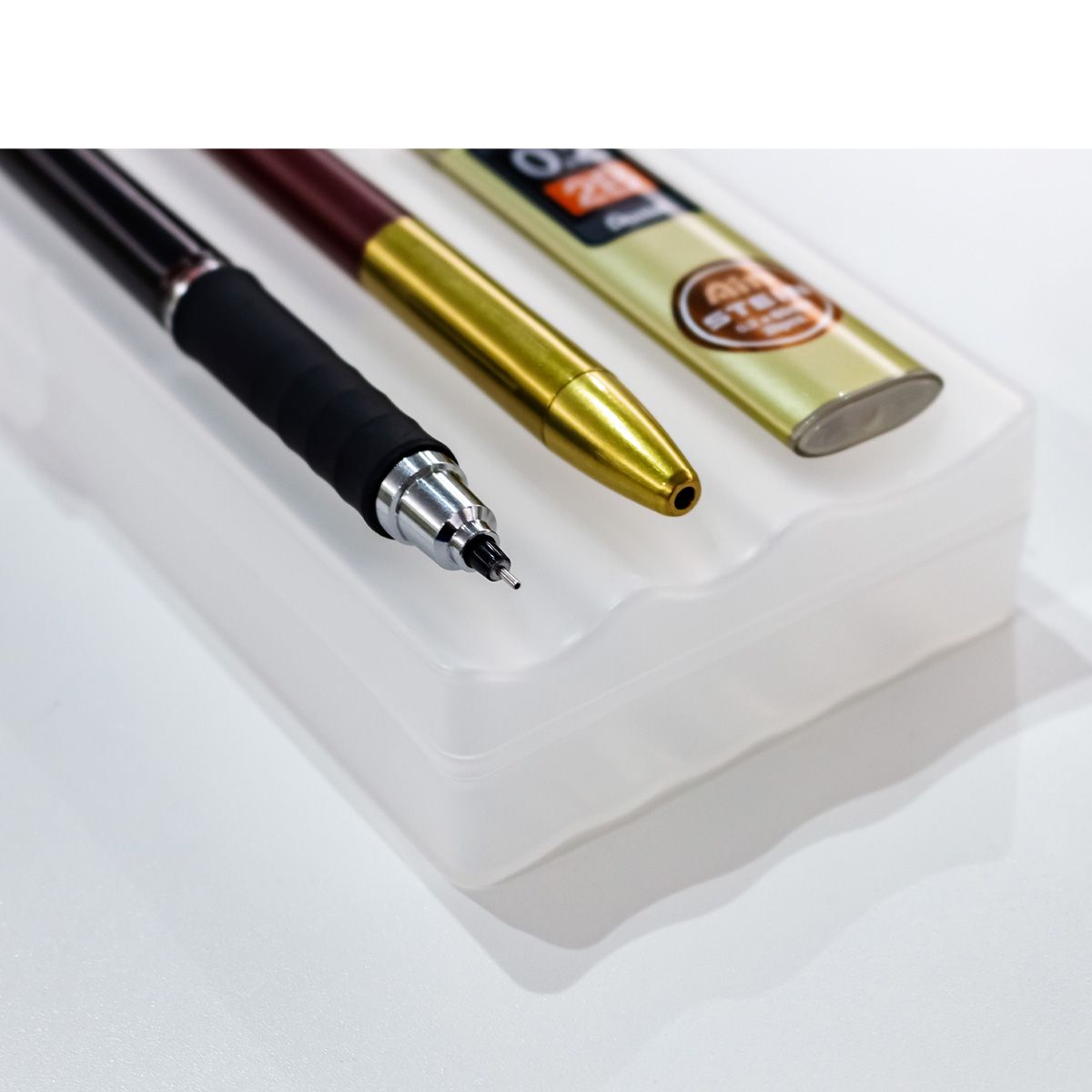 フタに置けるペンケースC 350258