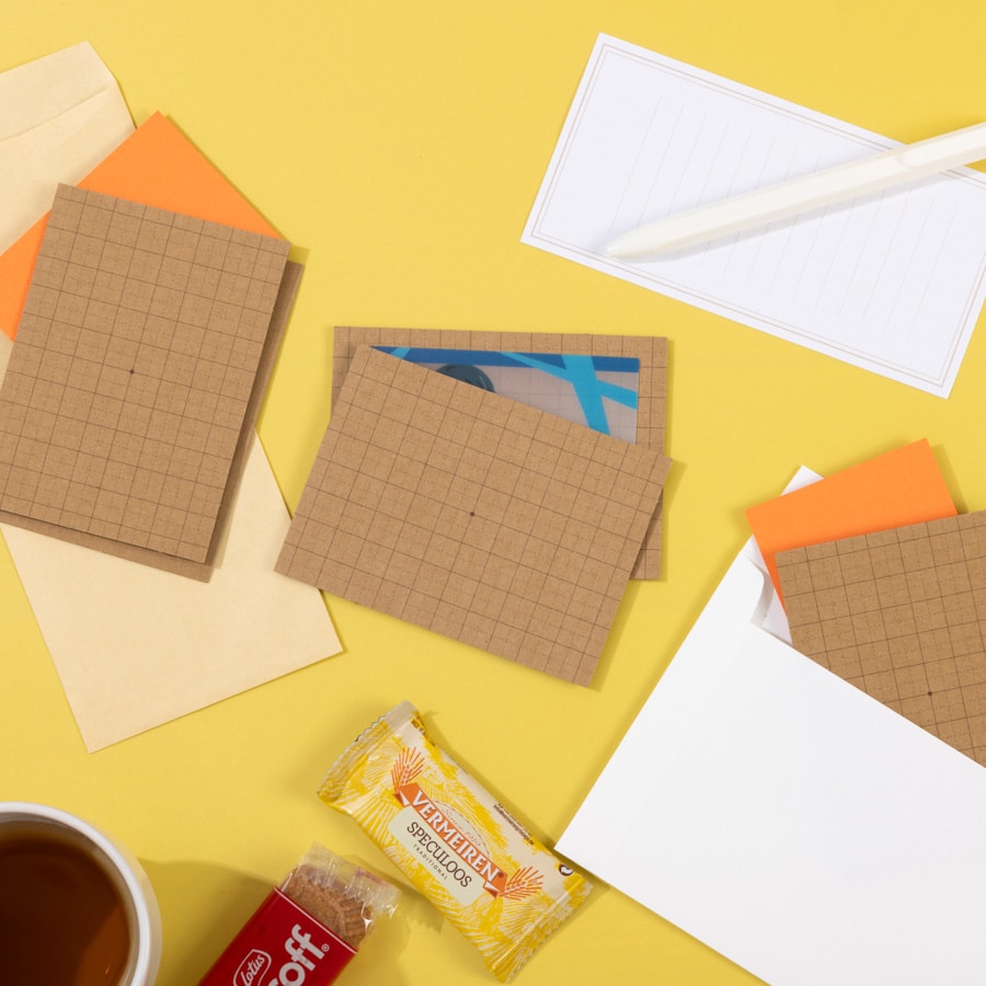 折り曲げ防止段ボールシート カードサイズ トレカ発送 12枚 352874