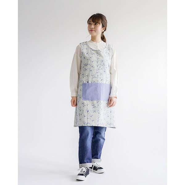 【OUTLET】脇ボタンエプロン ピュアフラワー柄 /AP9131/09 353210