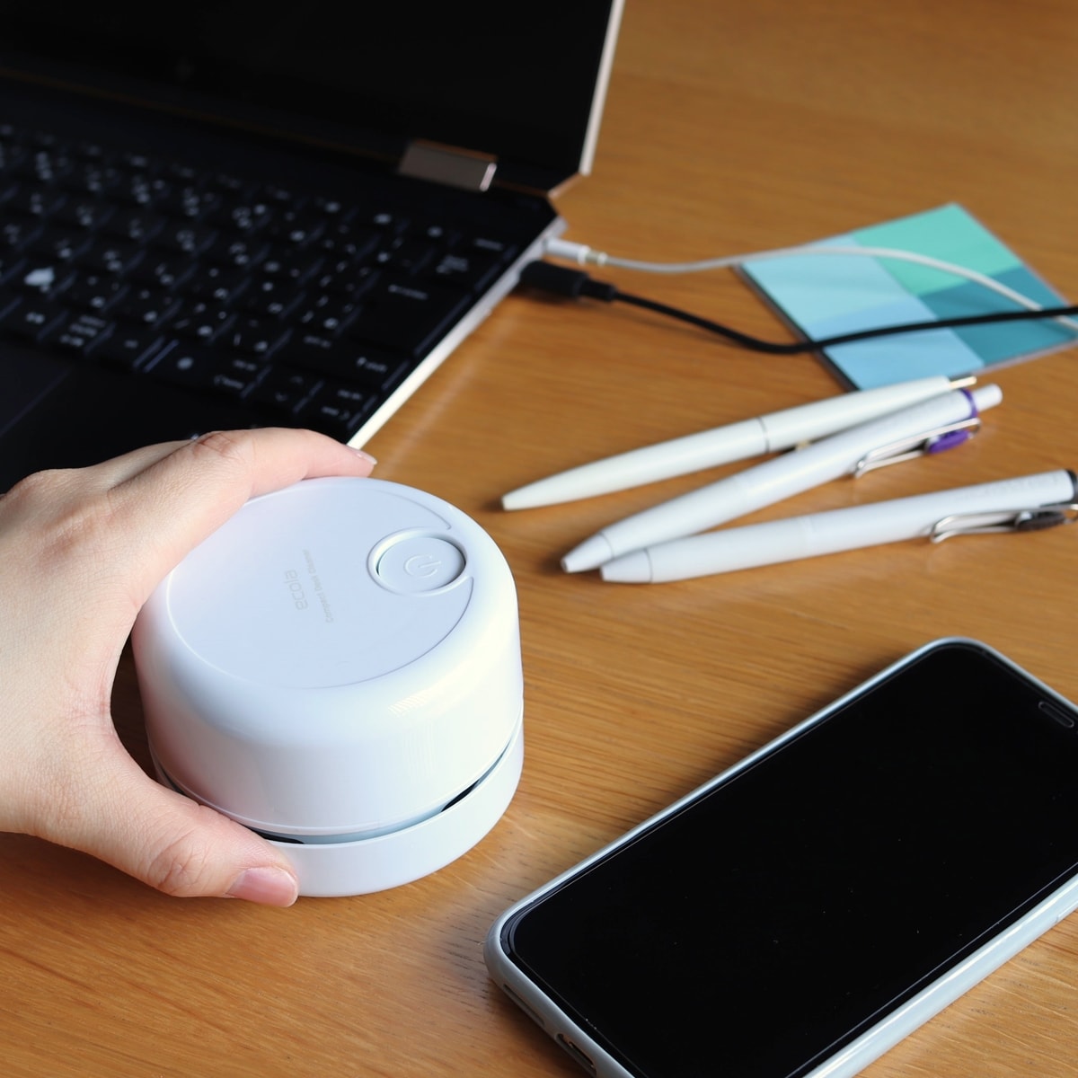卓上クリーナー 卓上掃除機 コンパクトデスククリーナー ミニクリーナー コードレス ホワイト 355875