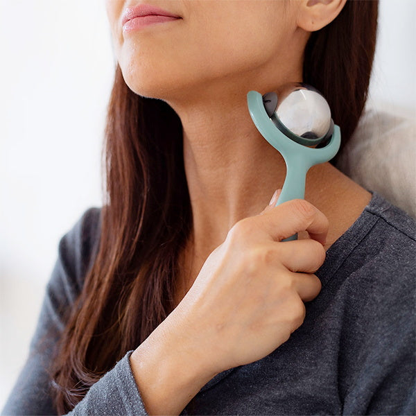 【在庫限り】マッサージグッズ ツボ押し 首こり 肩こり 温冷 リラクシングワーク リセットローラーSTICK ボディローラー マッサージローラー 600734