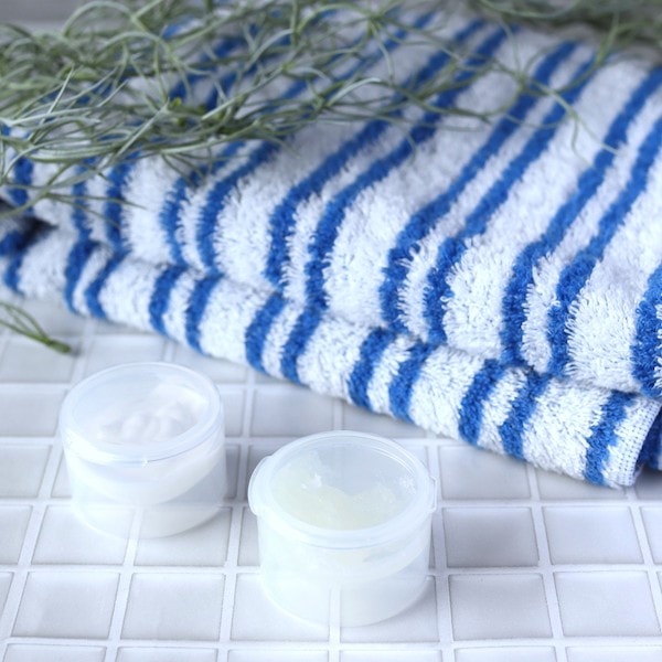 ヒンジ型 クリームケース 2P　052528