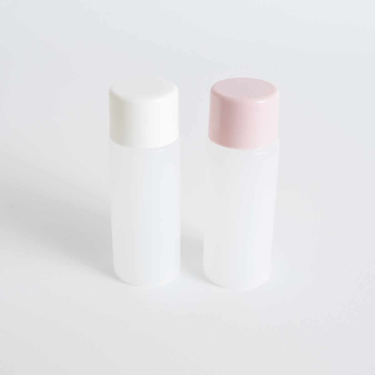 ケース付トラベルセット トラベルボトル 詰替ボトル　054562