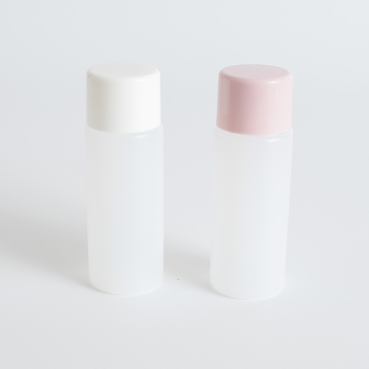 ケース付トラベルセット トラベルボトル 詰替ボトル　054562