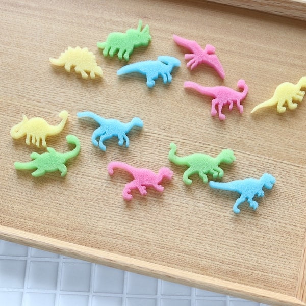 水でふくらむ！スポンジカプセル　081054