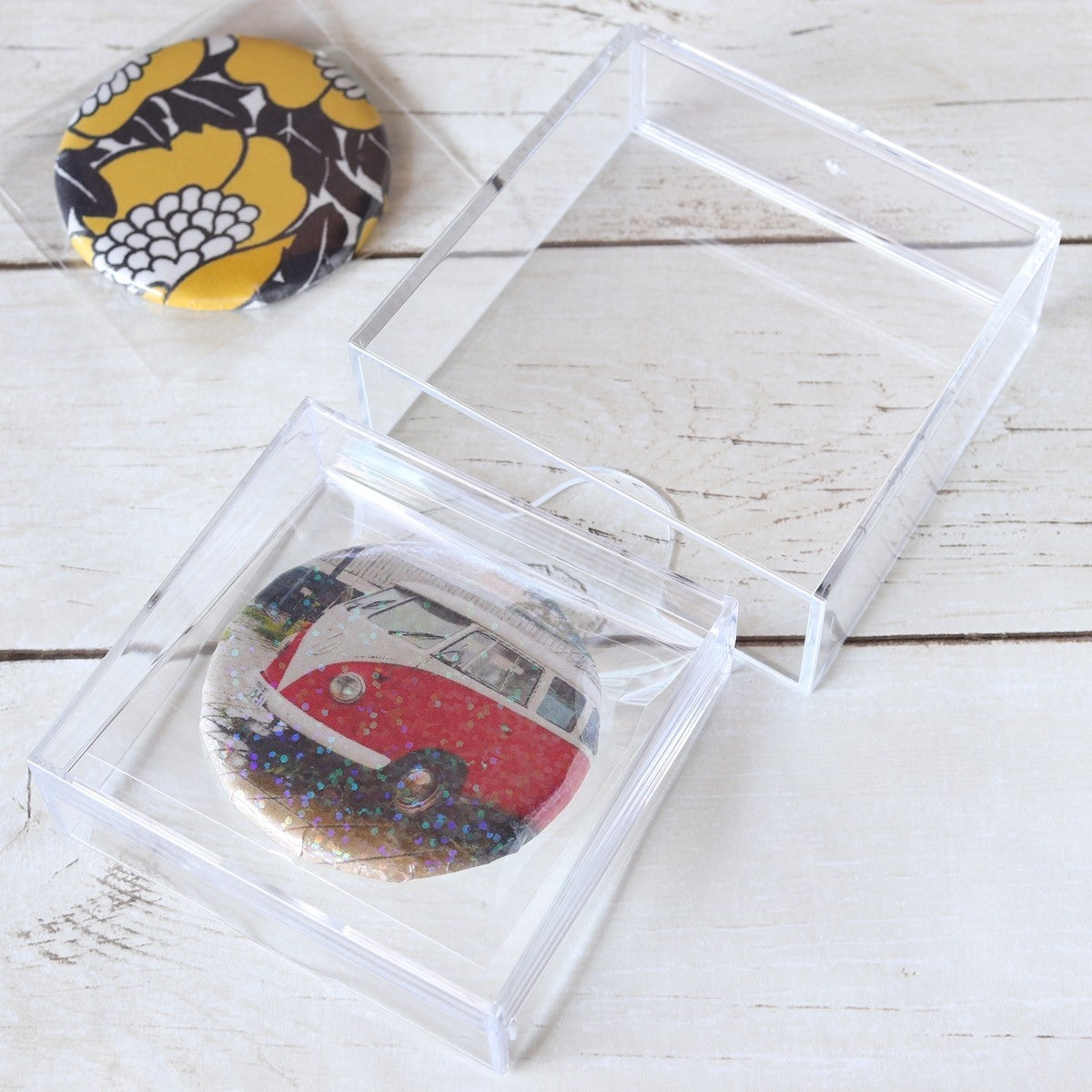 缶バッジディスプレイケース　338731