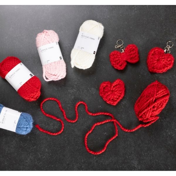 在庫限り】アクリル毛糸 アクリル100% 32m 40g 超極太 1200 358618